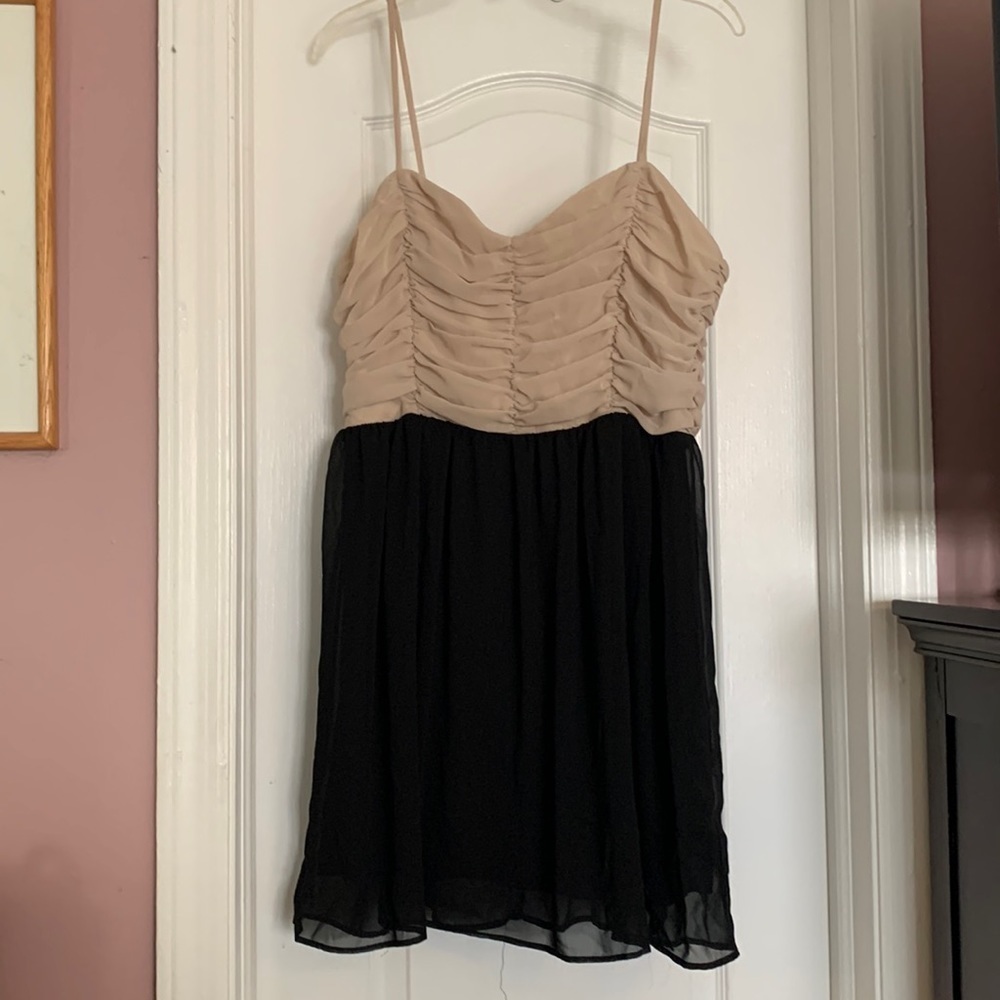 Aqua Black and tan dress